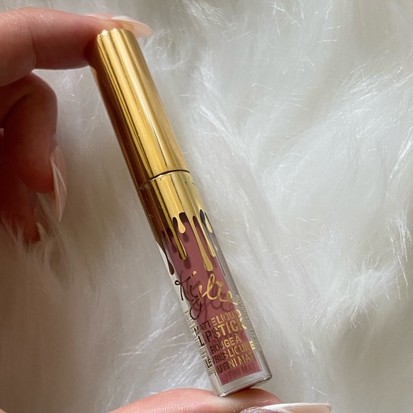 Kylie Cosmetics Limited Edition Birthday Collection Mini Matte Liquid Lipsticks - Picture 7 of 12